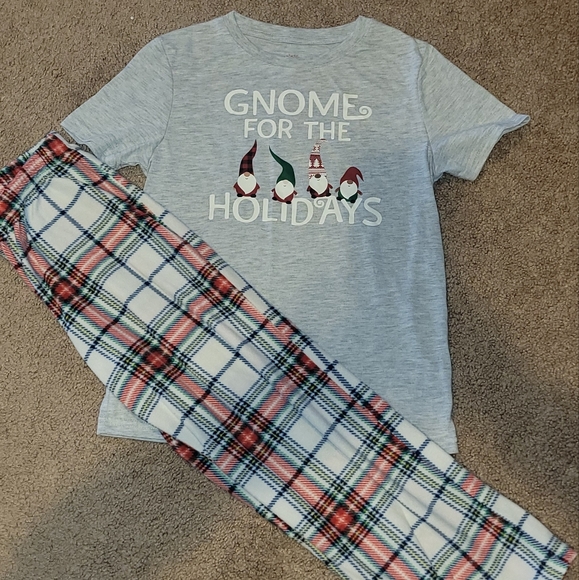 Christmas pajamas - Picture 1 of 5